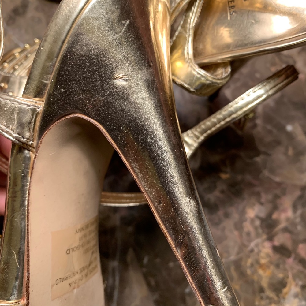 Heels - Picture 4 of 5
